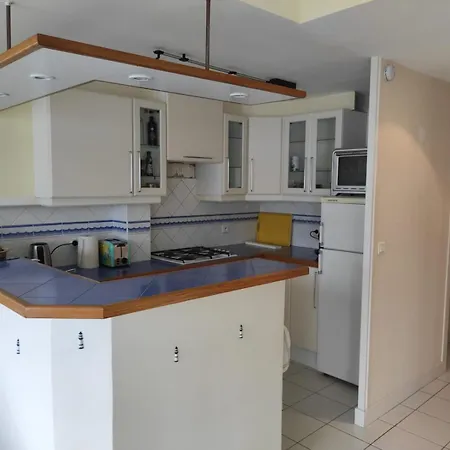 Surcouflepouliguen 60m2 Sur Le Port 4 Personnes Апартаменты *