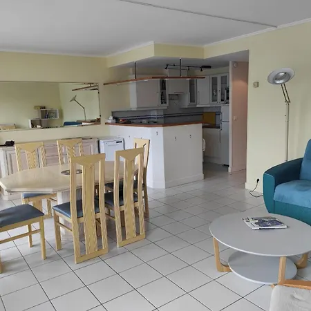 Surcouflepouliguen 60m2 Sur Le Port 4 Personnes *