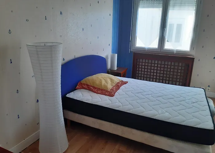 Surcouflepouliguen 60m2 Sur Le Port 4 Personnes